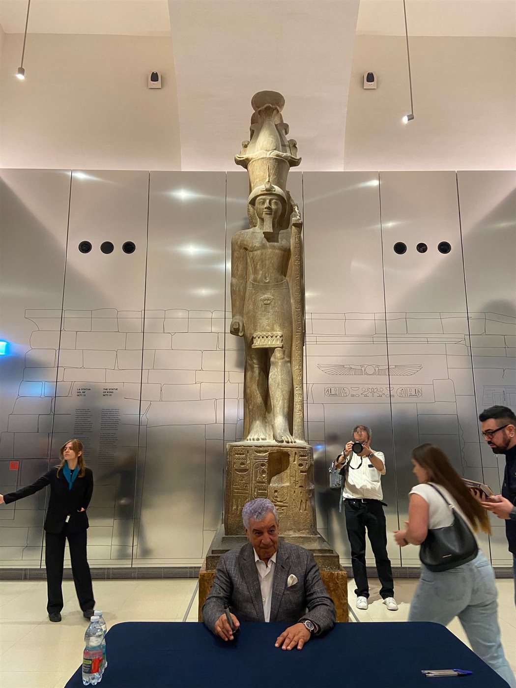 زهي حواس عالم الآثار المصرية&nbsp;