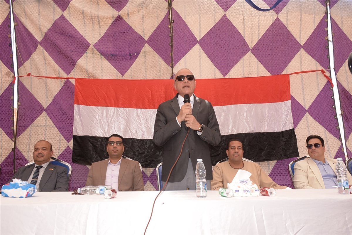 محافظ الأقصر يسلم شقق الطود للأهالي بعد طول إنتظار 