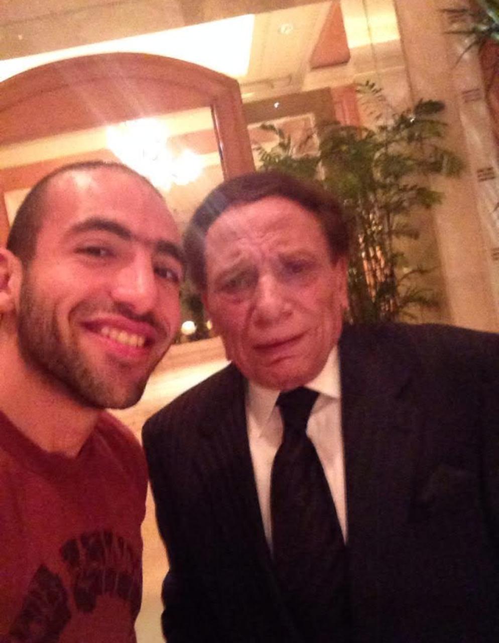 المطرب عمرو ستين 