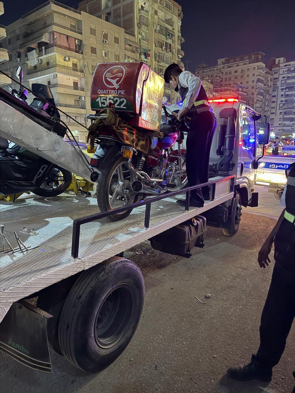 حملات مرورية مكثفة بالمنصورة لضبط المخالفات وتعزيز الانضباط