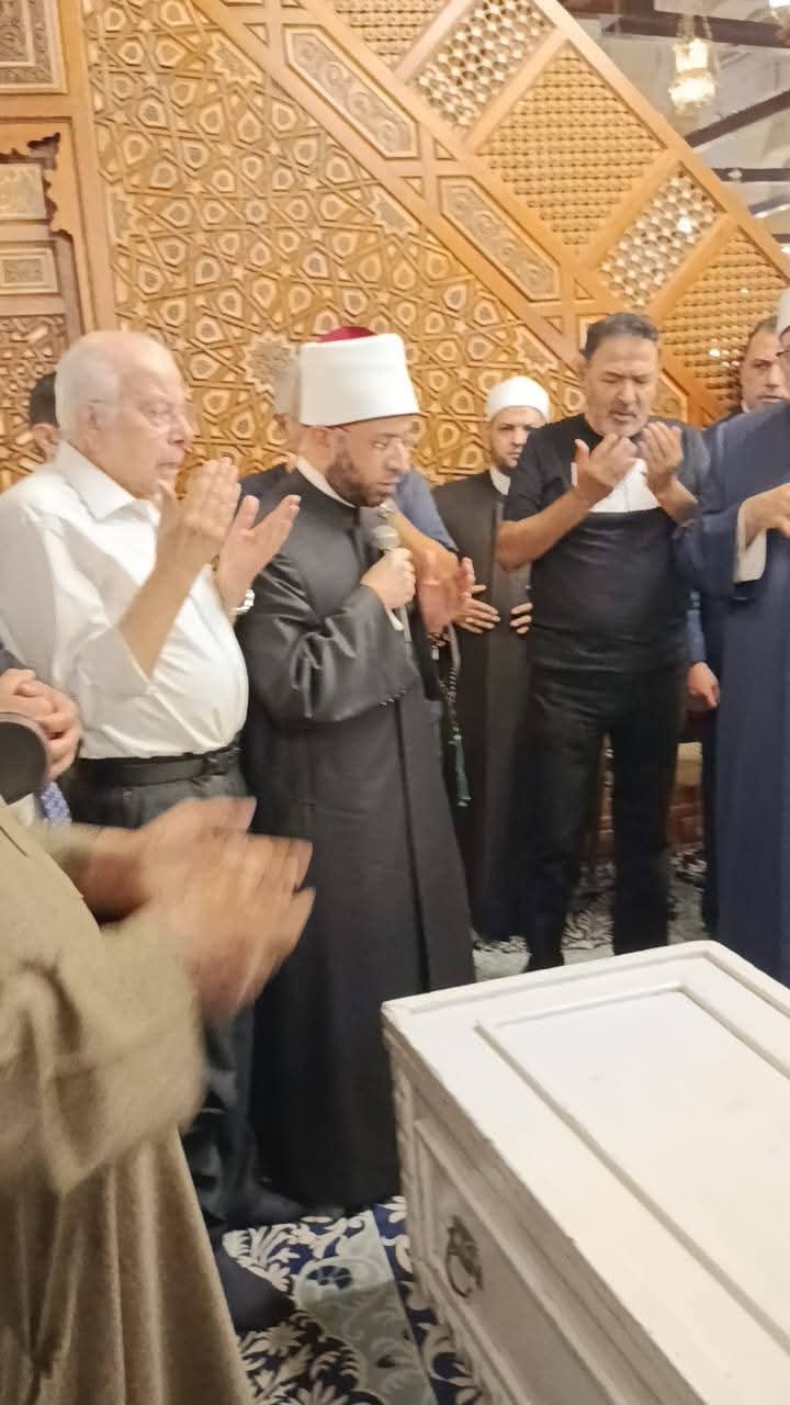 تشييع جنازة المستشار محمد حلمي قنديل صهر الراحل كمال الشاذلي بحضور وزير الأوقاف والشيخ علي الجفري