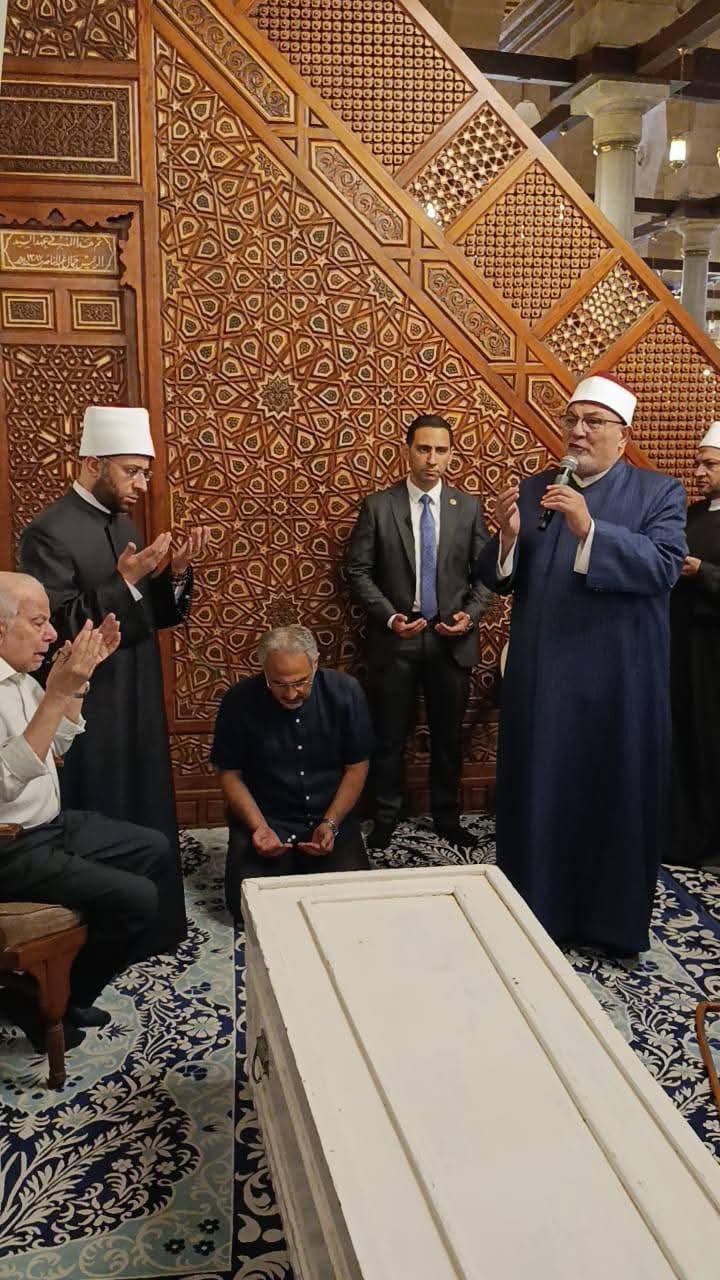 تشييع جنازة المستشار محمد حلمي قنديل صهر الراحل كمال الشاذلي بحضور وزير الأوقاف والشيخ علي الجفري