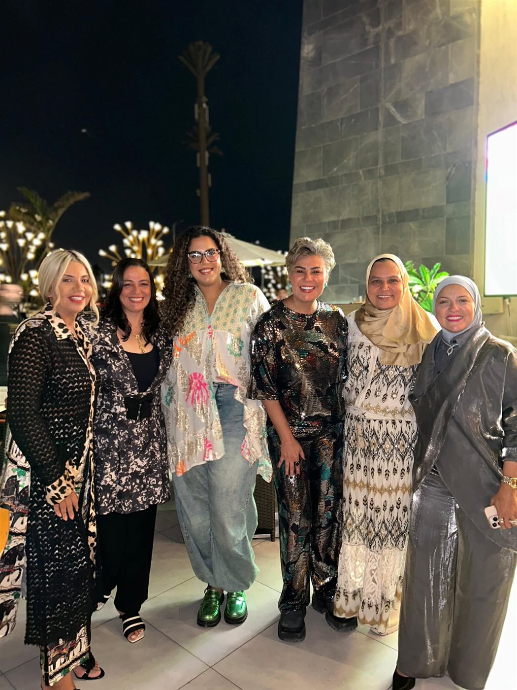 لقطات من احتفال مفيدة شيحة بعيد ميلادها بحضور دعاء فاروق وبوسي شلبي