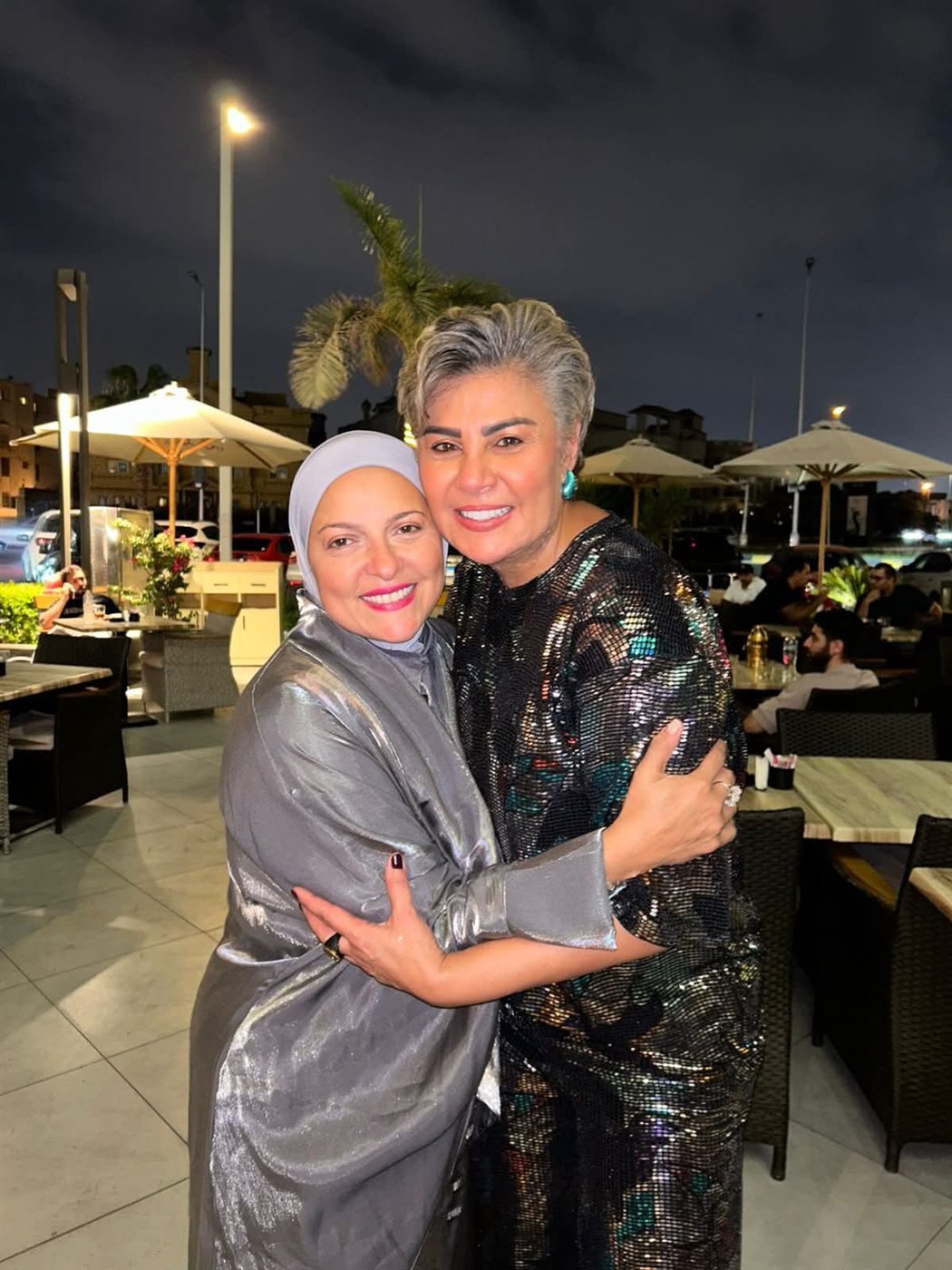 لقطات من احتفال مفيدة شيحة بعيد ميلادها بحضور دعاء فاروق وبوسي شلبي