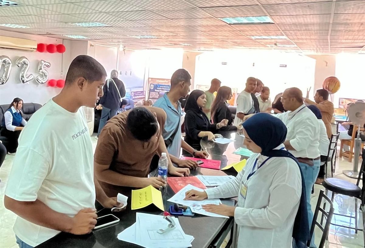 الكشف الطبي للطلاب الجدد