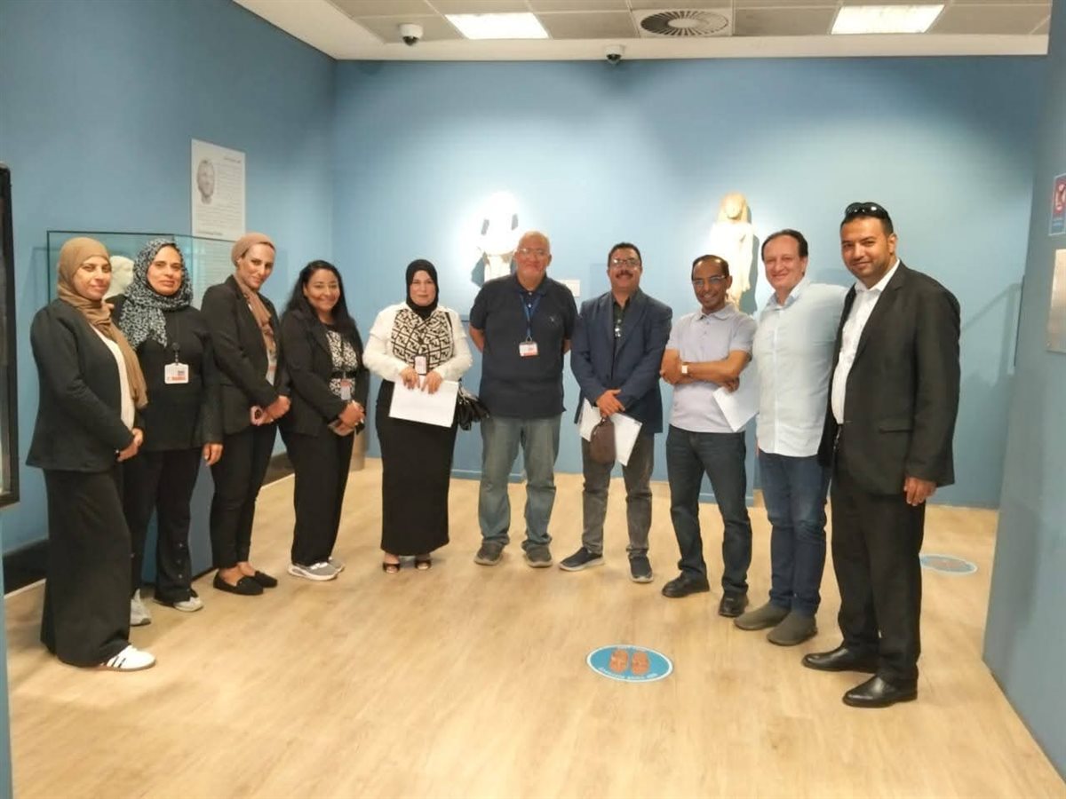 رئيس قطاع المتاحف يتفقد متحف مطار القاهرة الدولي