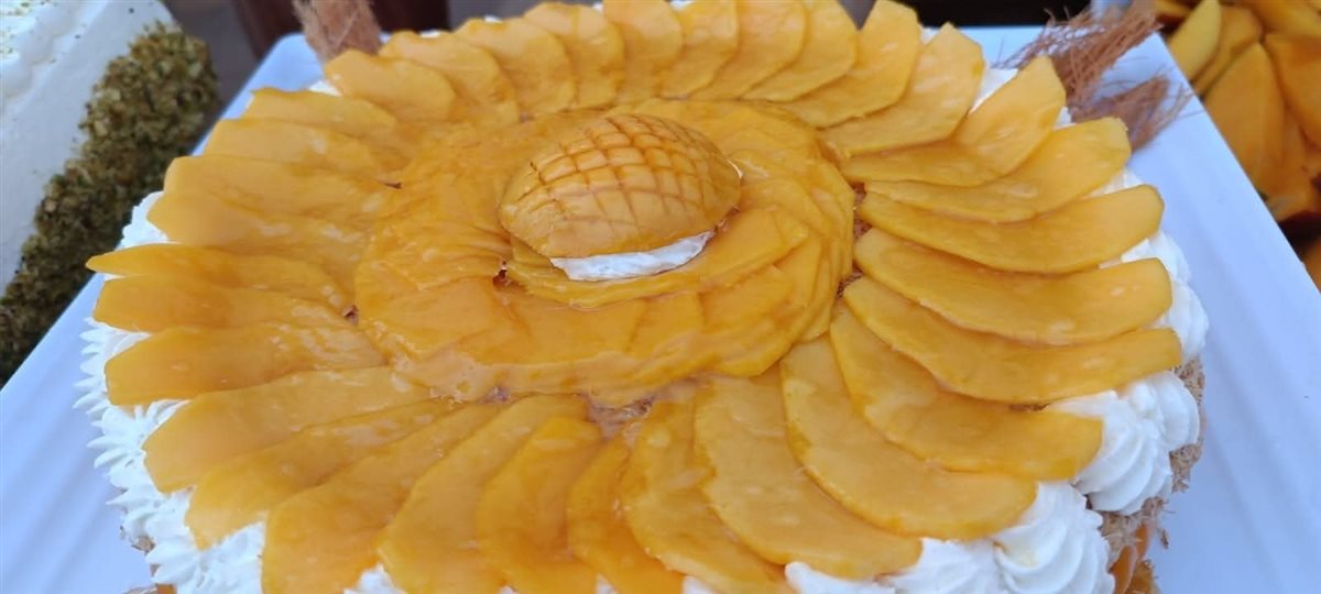 مهرجان المانجو على شواطئ فنادق مرسي علم 