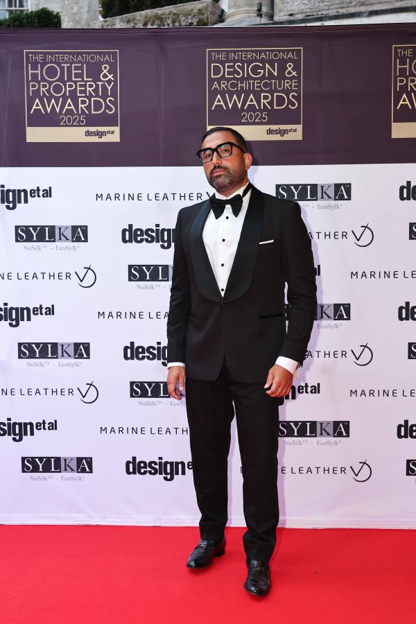 هاني سعد يفوز بجائزة التصميم والهندسة المعمارية الدولية المرموقة