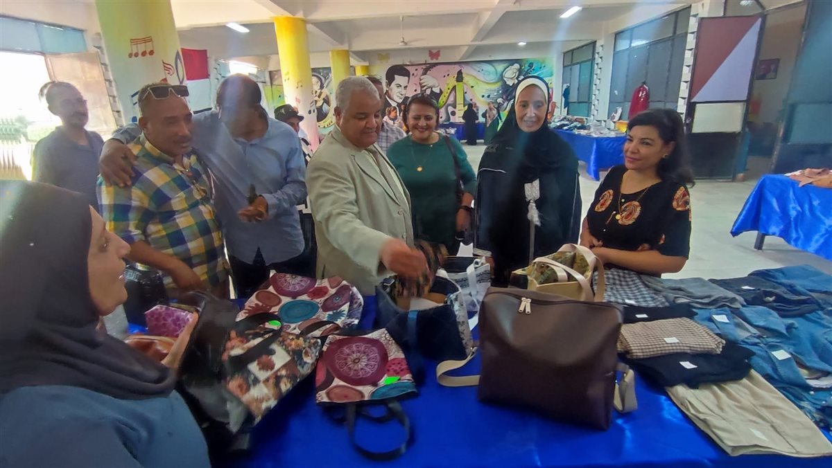 استعدادات بالأقصر لأهلا مدارس 