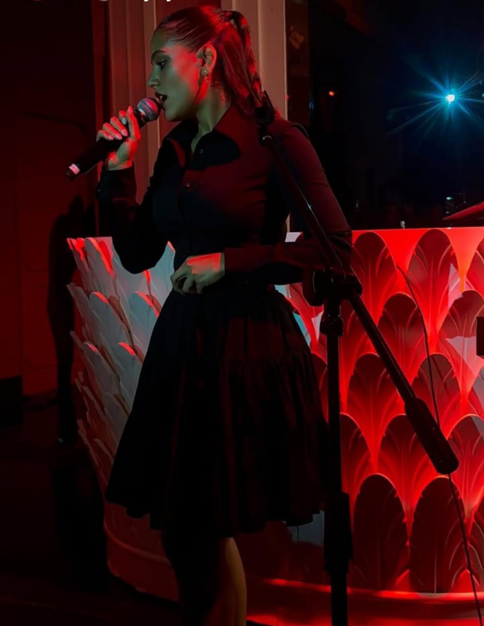 جانا عمرو دياب تتألق في أول حفل لها بدون والدها