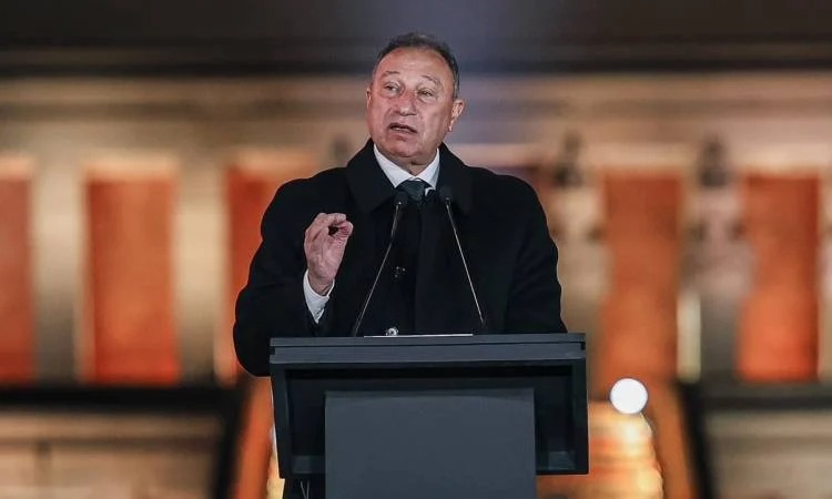 ما هو مرض محمود الخطيب؟