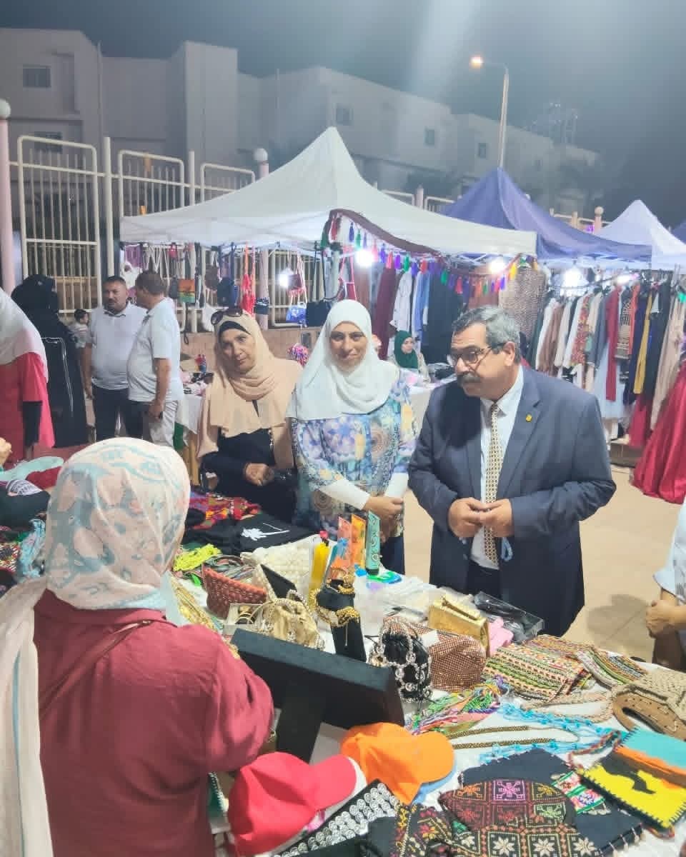 رئيس مدينة شرم الشيخ يفتتح معرض البازار