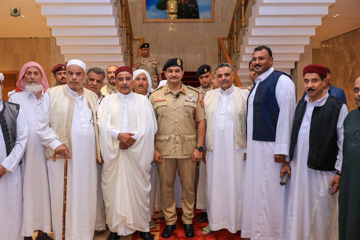 وفد من عمد ومشايخ مطروح يتوجه إلى ليبيا بعد مقتل الشاب المحفوظي