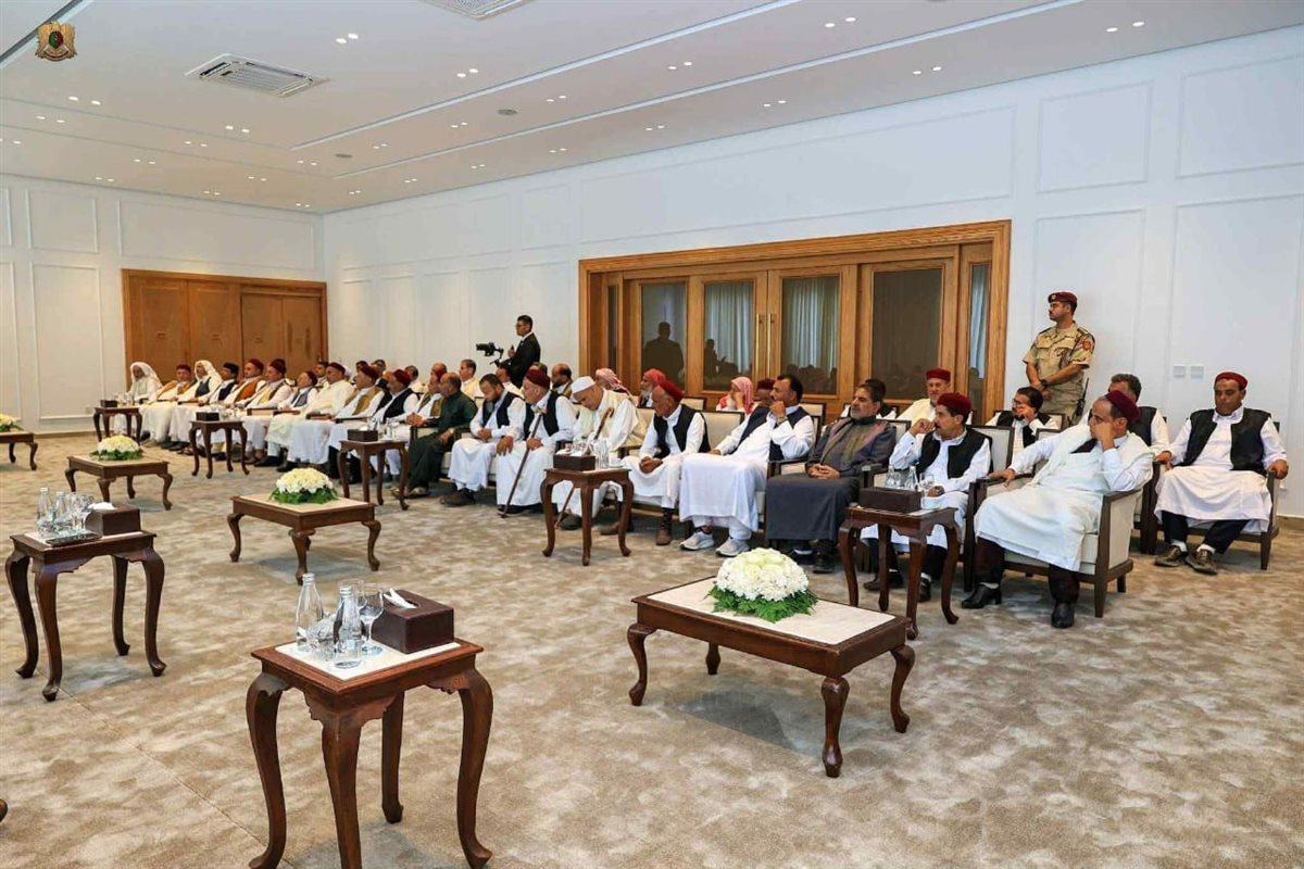 وفد من عمد ومشايخ مطروح يتوجه إلى ليبيا بعد مقتل الشاب المحفوظي