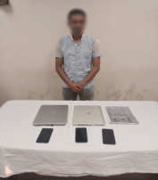 عصابة عقود العمل بالخارج