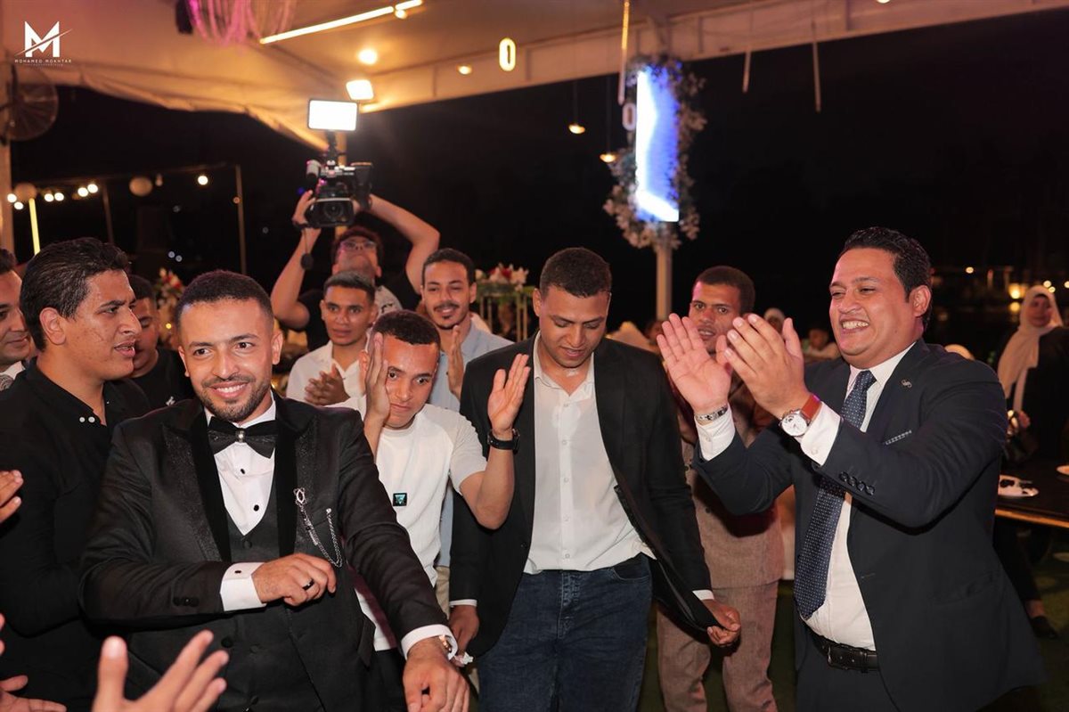 الزميل محسن سليمان يحتفل بزفافه بحضور محافظ القاهرة ومرتضى منصور ود عمرو خالد (4)