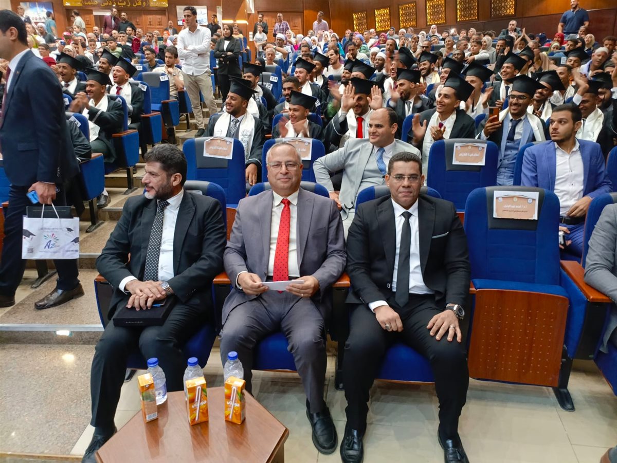رئيس جامعة الأزهر يهنئ خريجي الدفعة الـ 58 بكلية الشريعة والقانون
