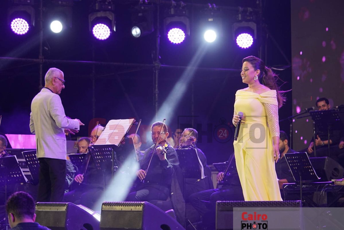 وسط تفاعل كبير من الجمهور.. ريهام عبد الحكيم تشعل أجواء حفلها بمهرجان مراسي 