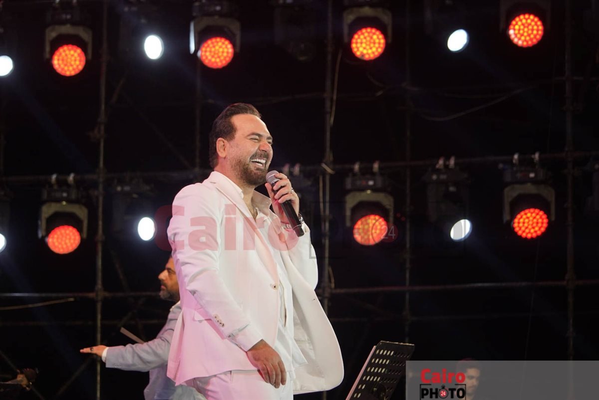 <strong>وائل جسار يشعل أجواء حفله بمهرجان مراسي “ليالي مراسي”</strong>