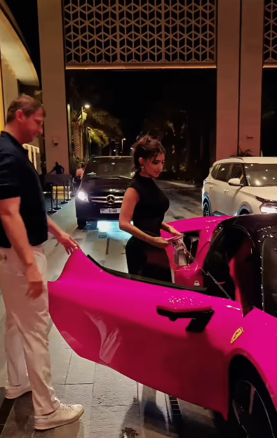 مي عمر تتصدر تريند مواقع التواصل الاجتماعي في أحدث ظهور لها