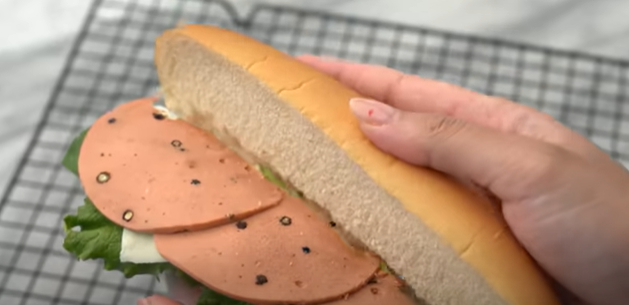 أسهل طريقة لعمل لانشون الفراخ