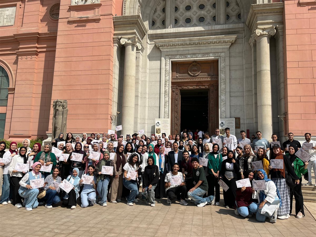 المتحف المصري بالتحرير يحتفل بتخريج دفعة التدريب الصيفي لطلاب الآثار والإرشاد السياحي