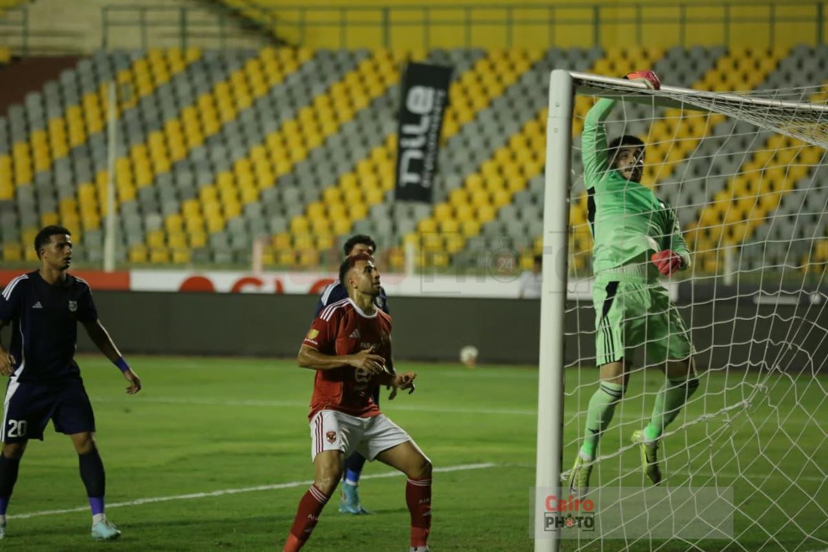 مباراة الأهلي وإنبي في الدوري الممتاز - الشوط الأول