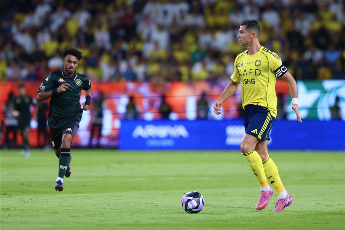 <strong>النصر يحقق الفوز في ثاني جولاته في الدوري السعودي بانتصار على الخلود</strong>