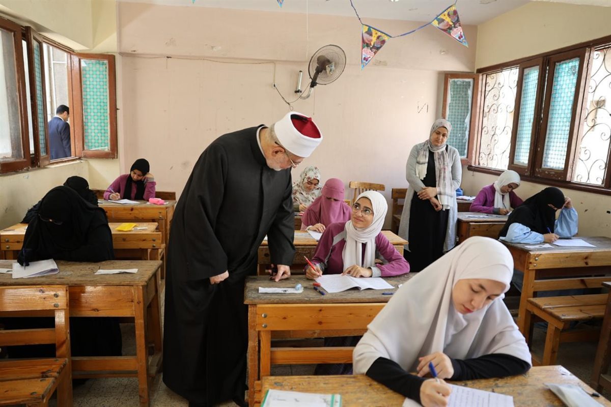 موعد التقديم على  مسابقة الأزهر الشريف لوظيفة معلم مساعد