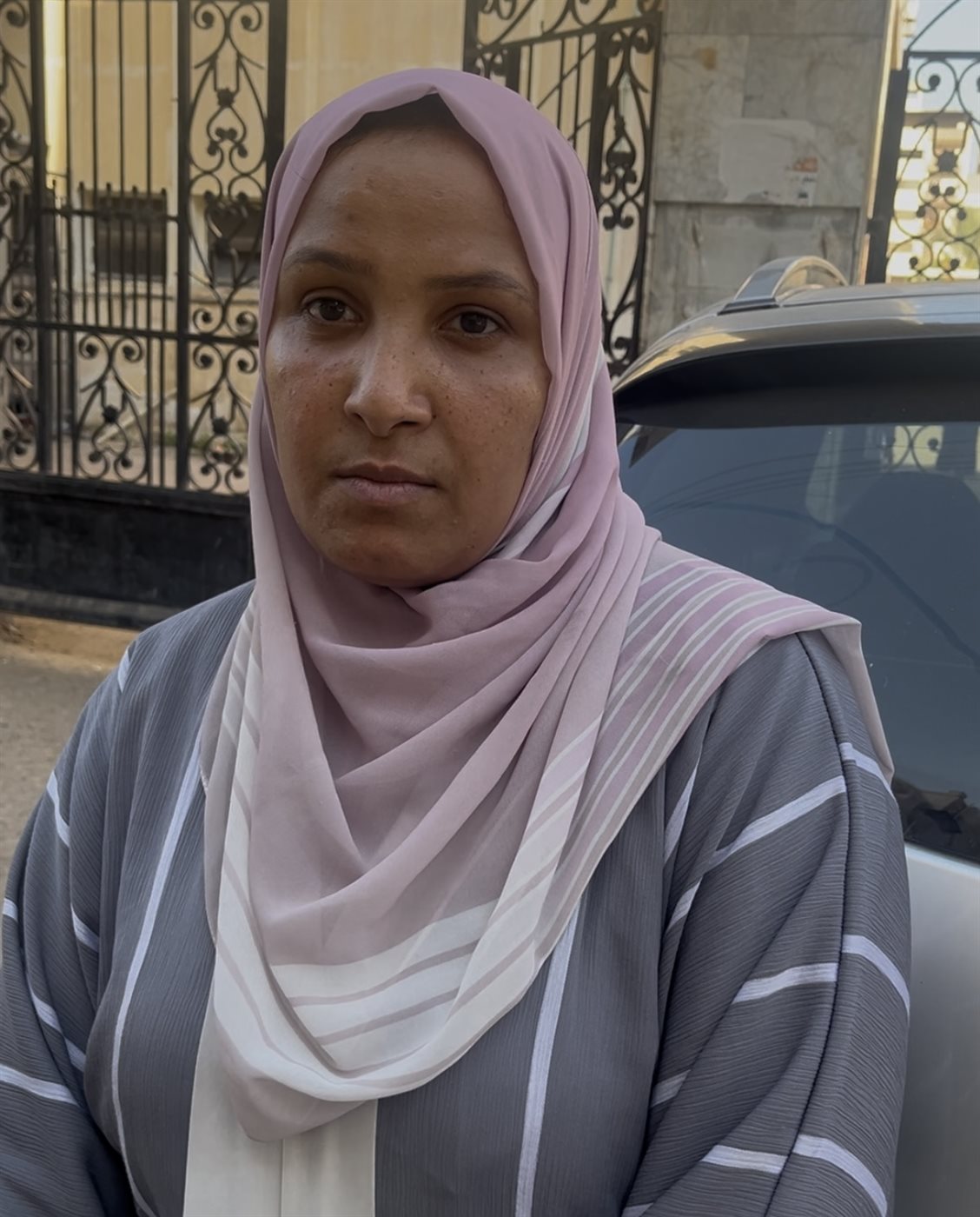 والدة الطفل