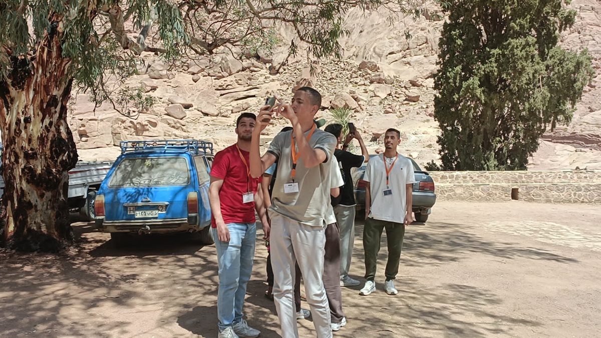 أوائل الجمهورية في الثانوية الأزهرية يزورون دير سانت كاترين