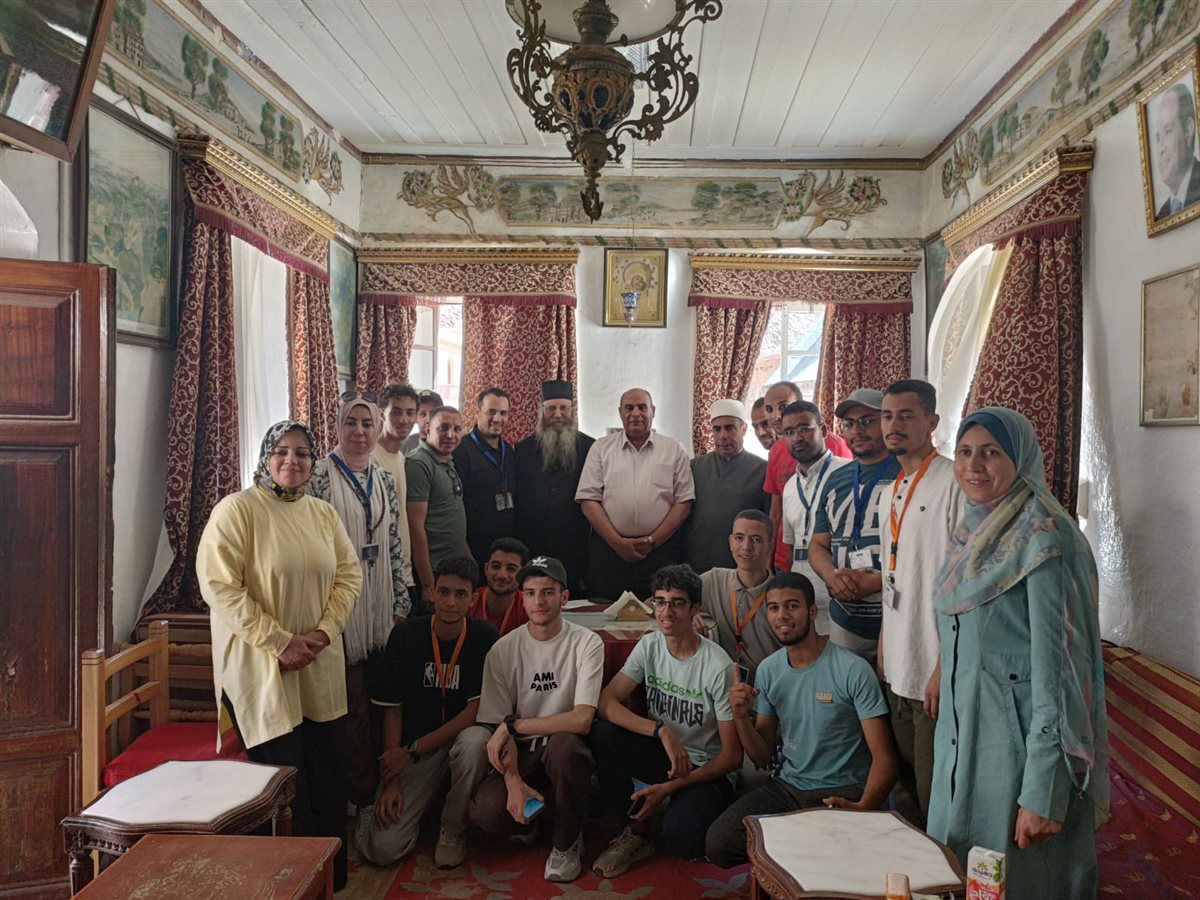 أوائل الجمهورية في الثانوية الأزهرية يزورون دير سانت كاترين