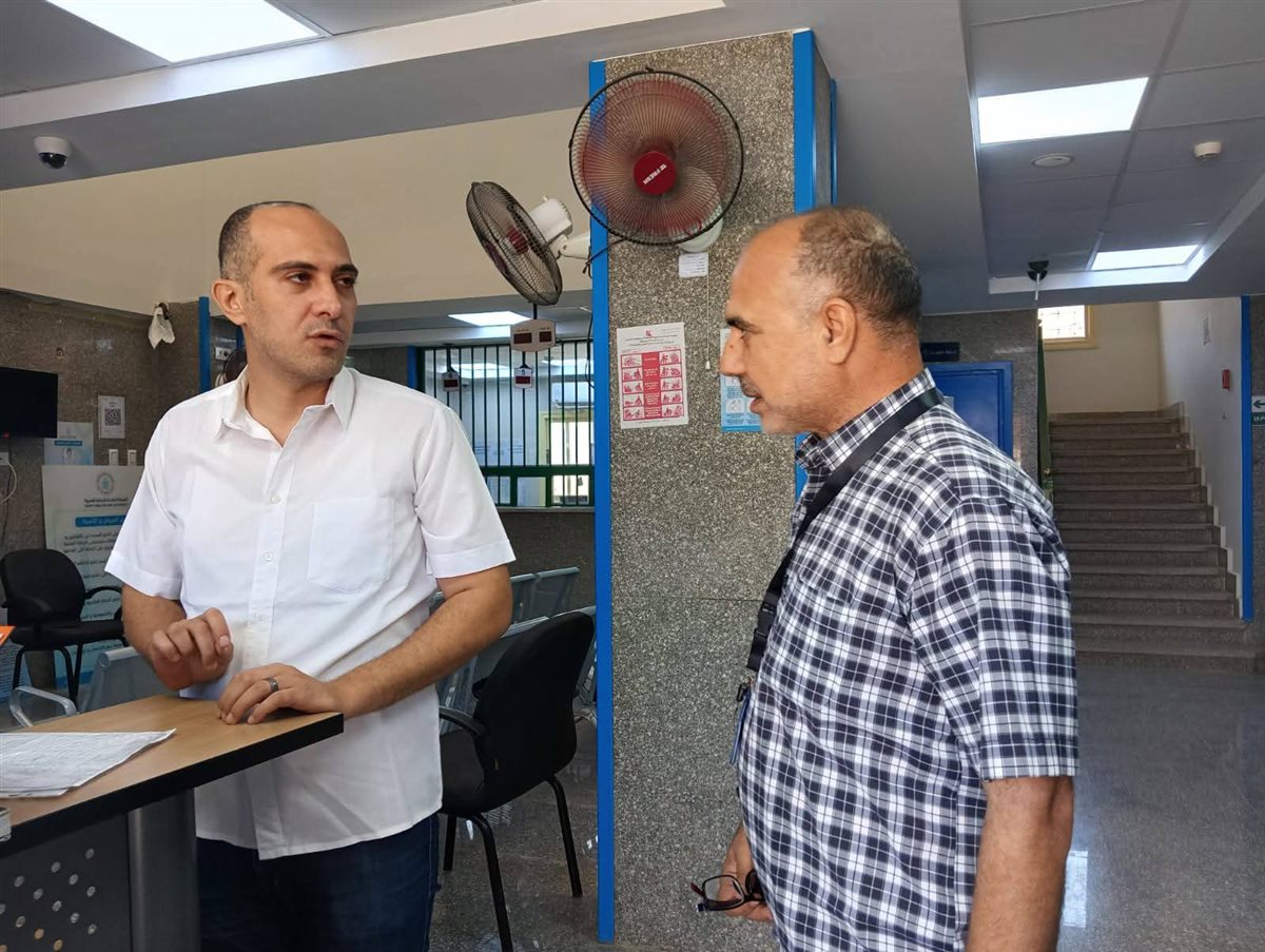 متابعة تقديم الخدمة الطبية للمنتفعين بالرعاية الصحية