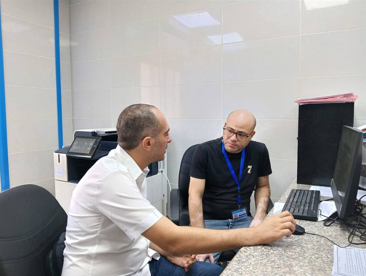 متابعة تقديم الخدمة الطبية للمنتفعين بالرعاية الصحية