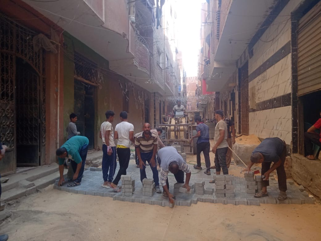 جانب من أعمال الرصف