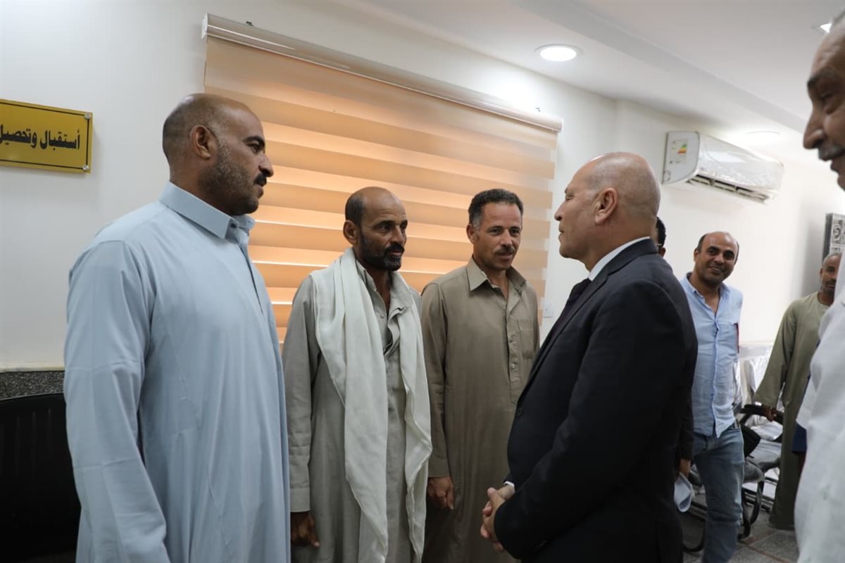 جانب من زيارة المحافظ