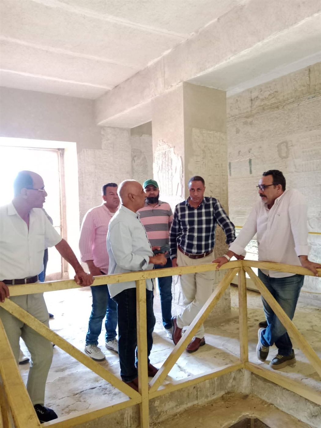 رئيس قطاع الآثار المصرية يزور منطقة تونا الجبل بالمنيا
