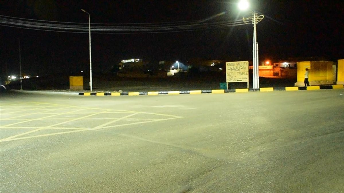 جولة ليلية لمحافظ الأقصر