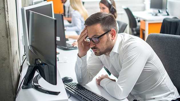 تطبيق قانون العمل الجديد وما يترتب عليه