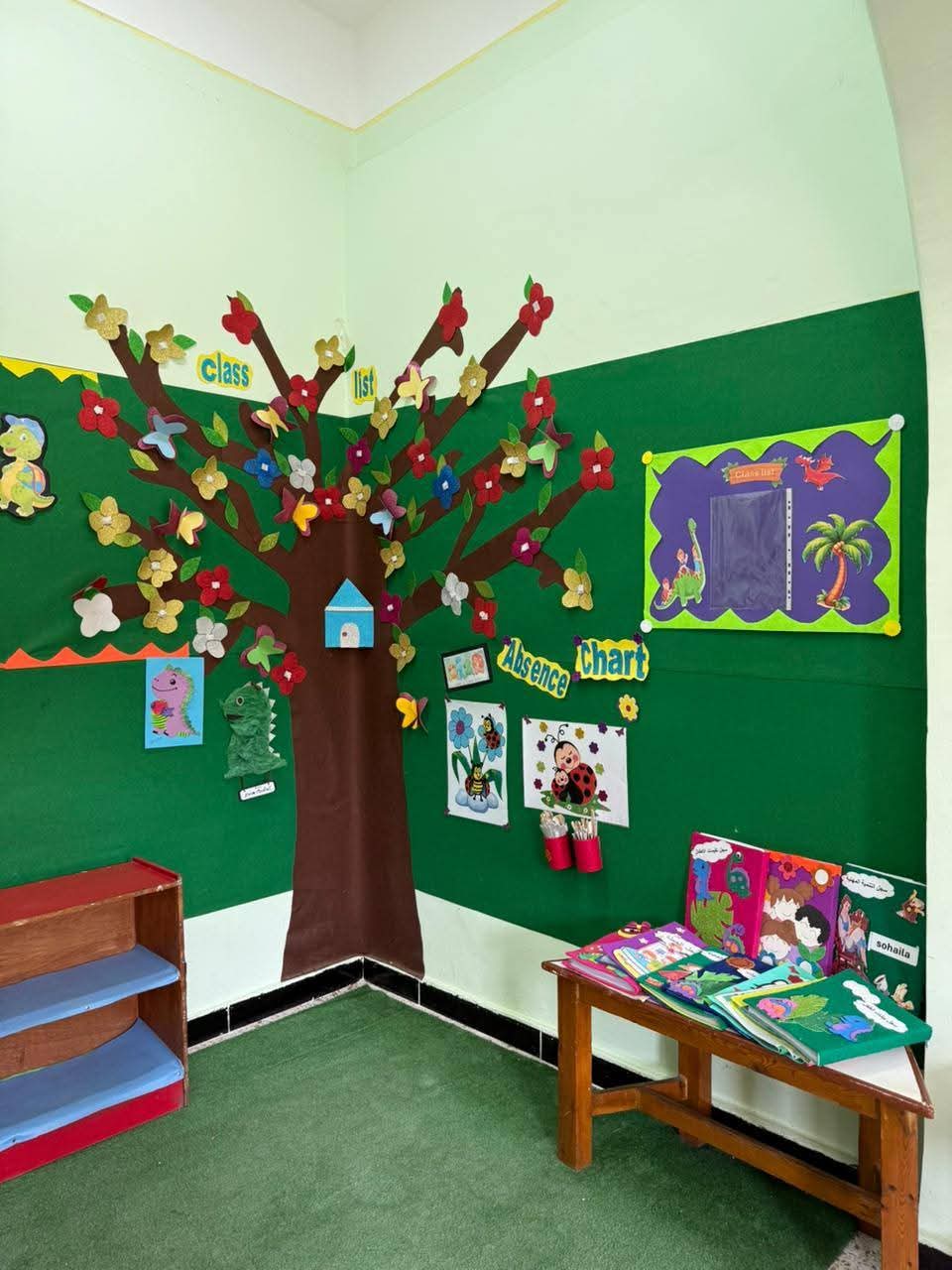 معرض خيري للطلاب ببورسعيد 