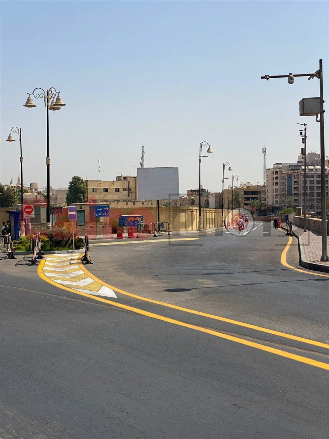 عمال النظافة يعبرون عن سعادتهم في إظهار الأقصر في أبهى صورة