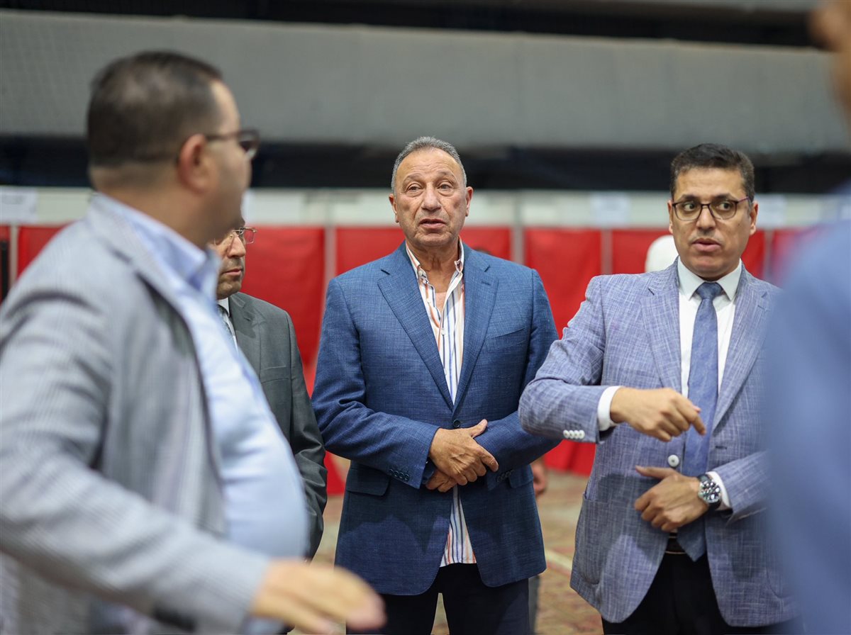 الخطيب ووفد من النيابة الإدارية 