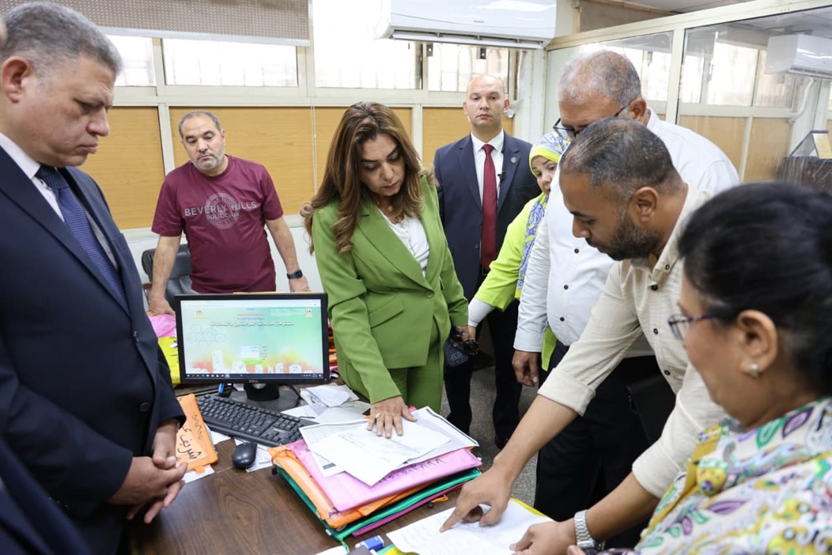 وزيرة التنمية المحلية تعيد تشكيل لجان التصالح حي شرق مدينة نصر