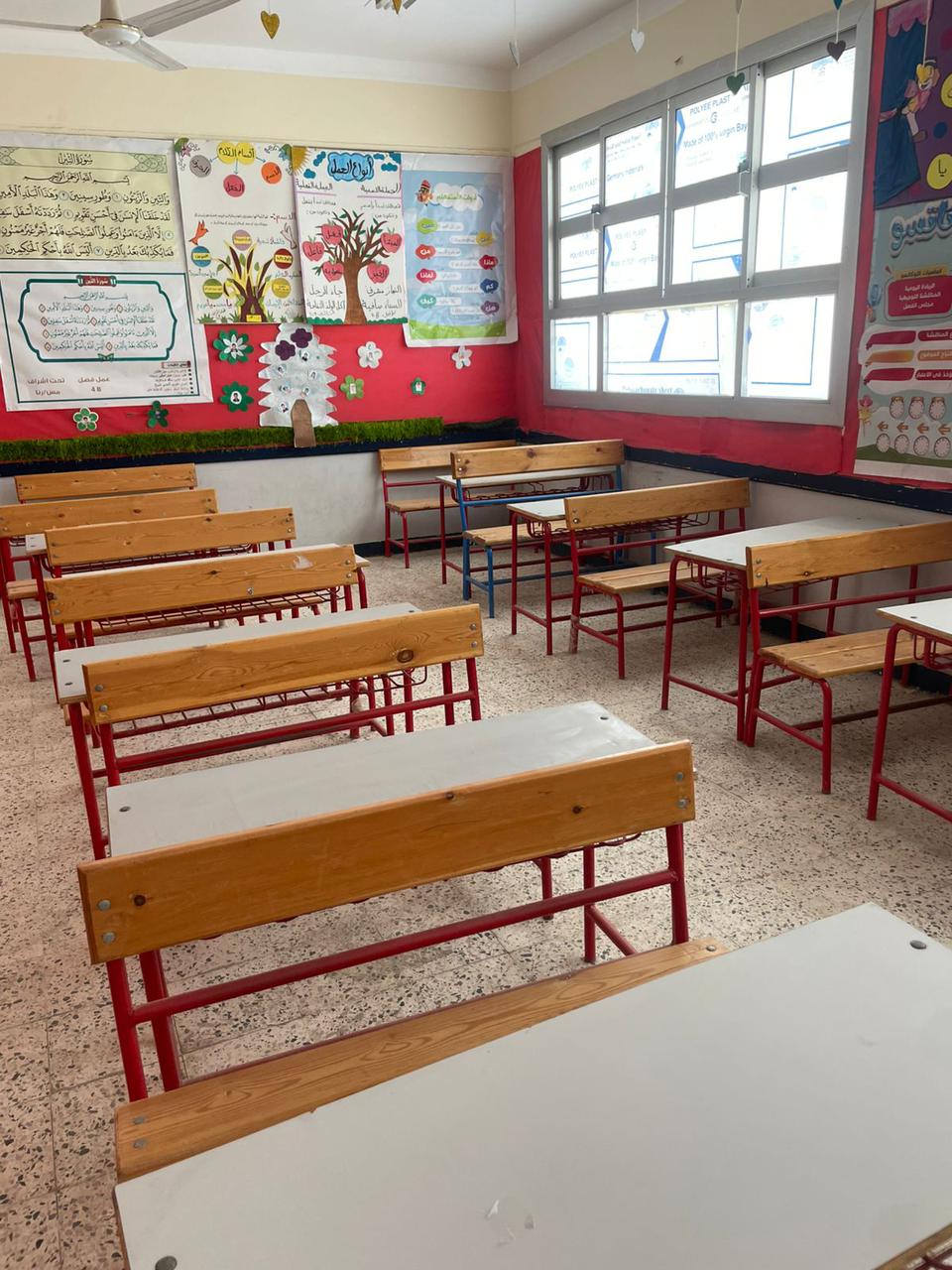 فصول المدارس في السويس