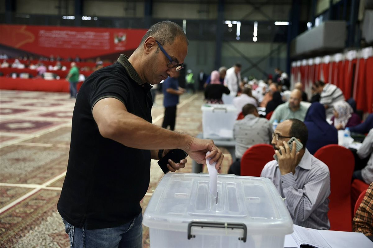 لقطات من الجمعية العمومية للنادي الأهلي للتصويت على تعديلات لائحة النظام الأساسي