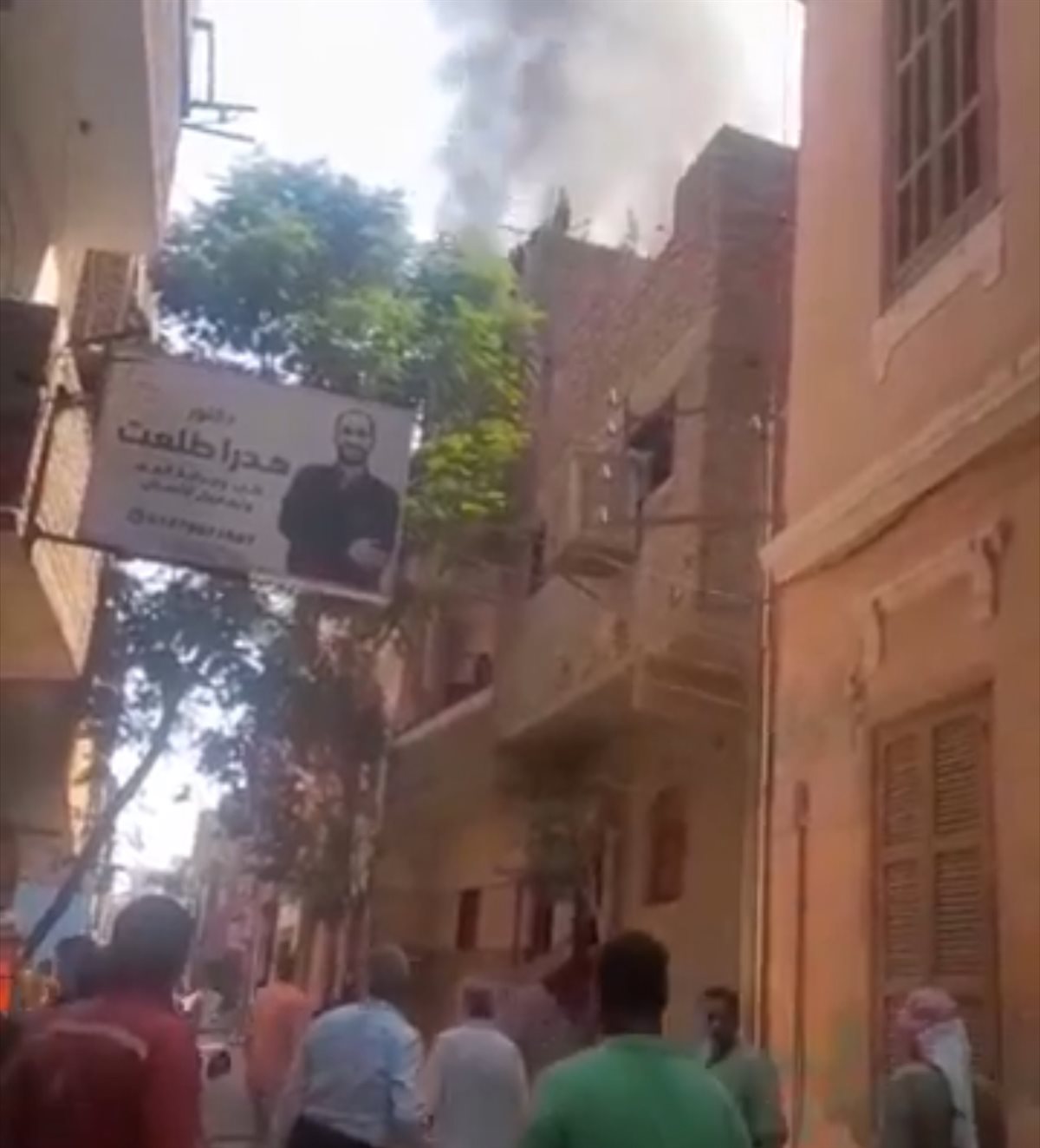 حريق بسطح أحد العقارات السكنية بالأقصر