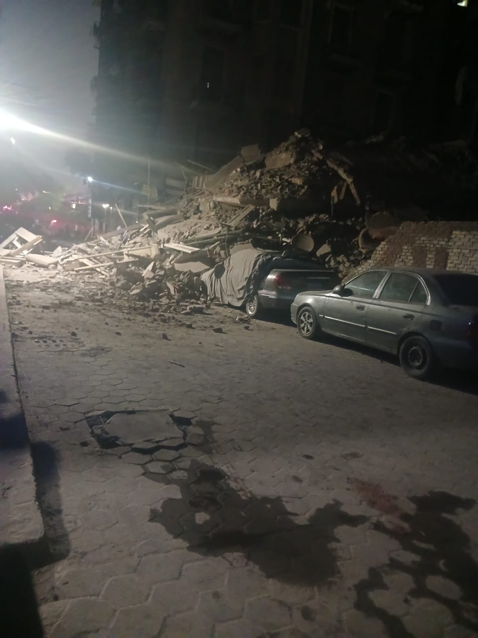 عقار باب الشعرية المنهار