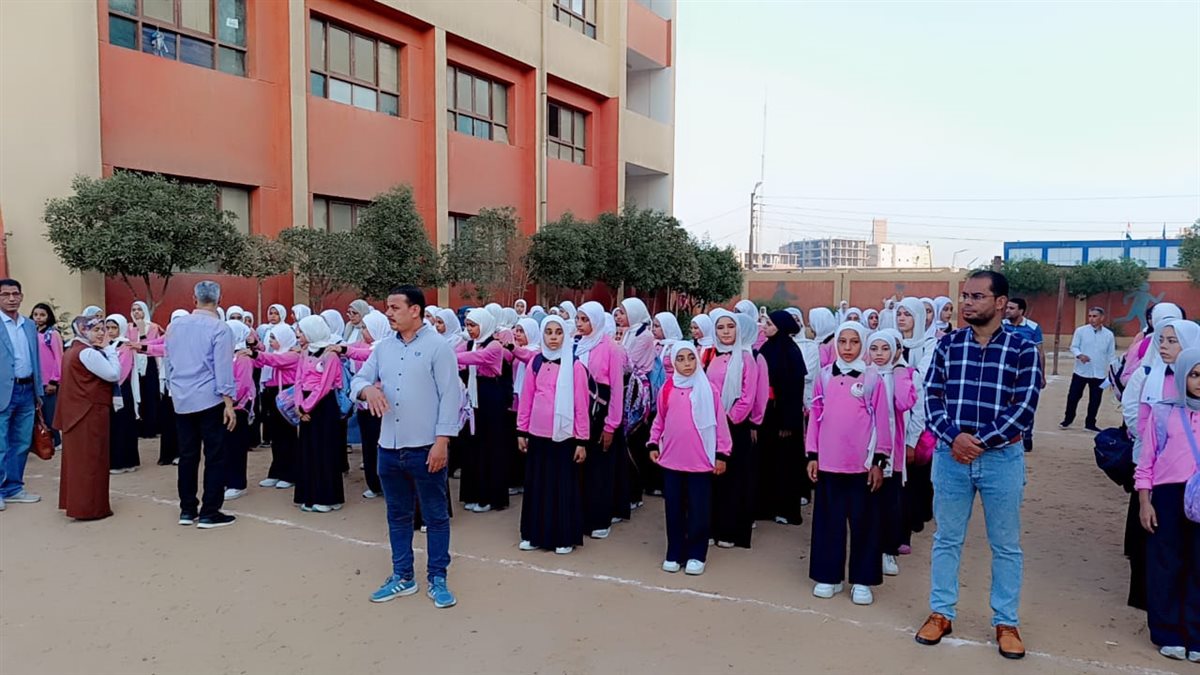 فى أول أيام الدراسة خالد قبيصي يتابع انضباط العمليه التعليميه بمدارس المحافظة