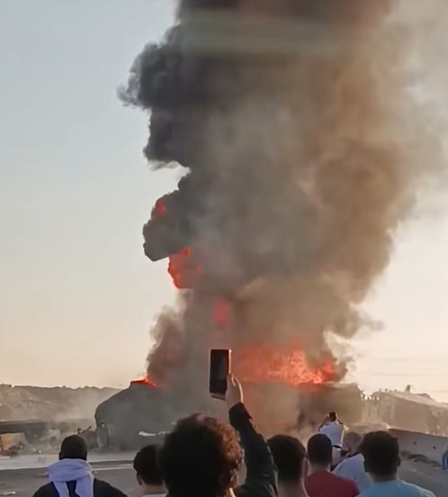  حادث اشتعال سيارة نقل مواد بترولية