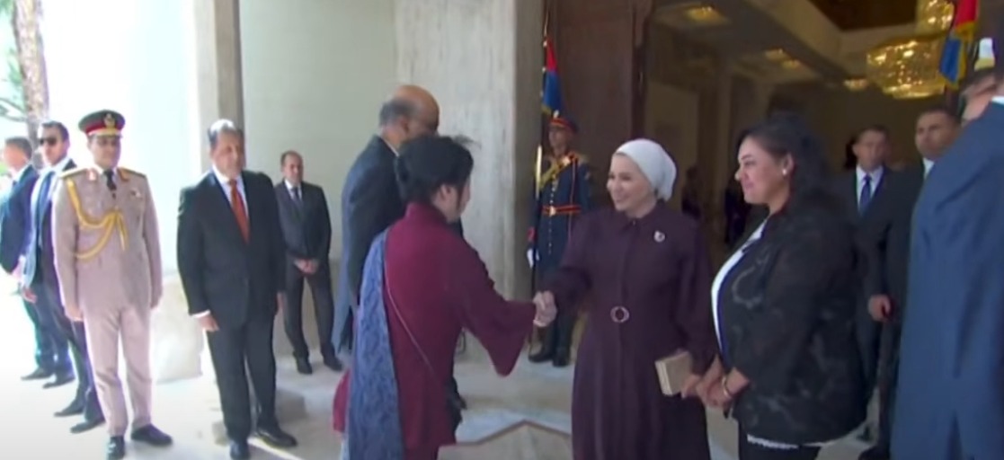 الرئيس السيسي يستقبل رئيس سنغافورة بقصر الاتحادية